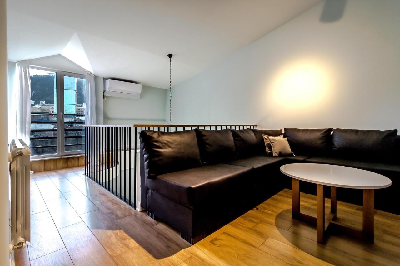 Modern Apartment In Old 트빌리시 외부 사진
