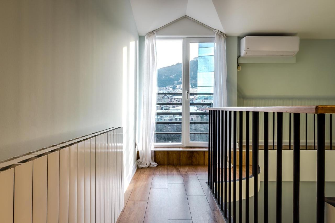 Modern Apartment In Old 트빌리시 외부 사진